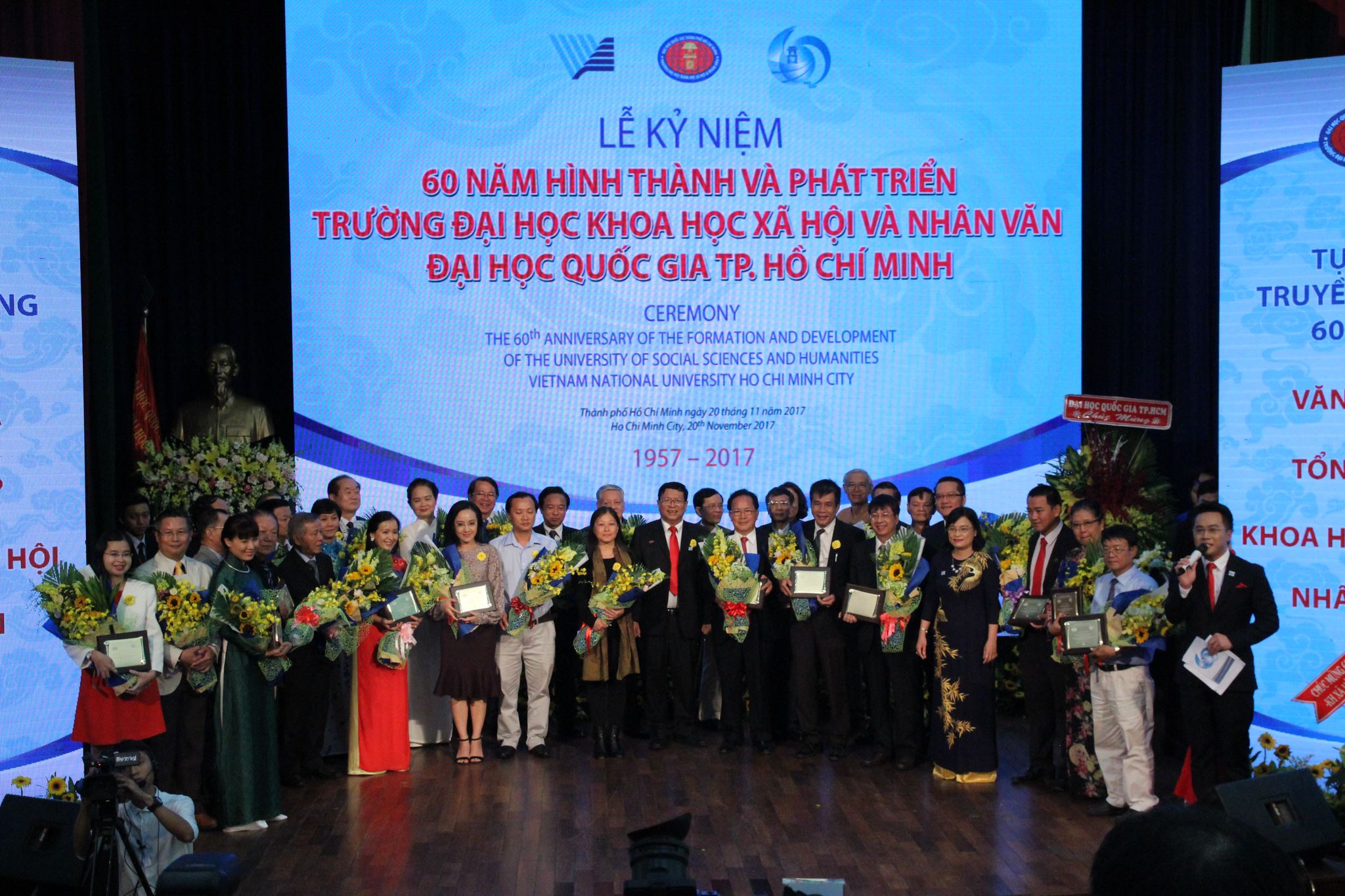 LỄ KỶ NIỆM 60 NĂM THÀNH LẬP TRƯỜNG ĐẠI HỌC KHOA HỌC XÃ HỘI VÀ NHÂN VĂN, ĐẠI HỌC QUỐC GIA TP. HCM